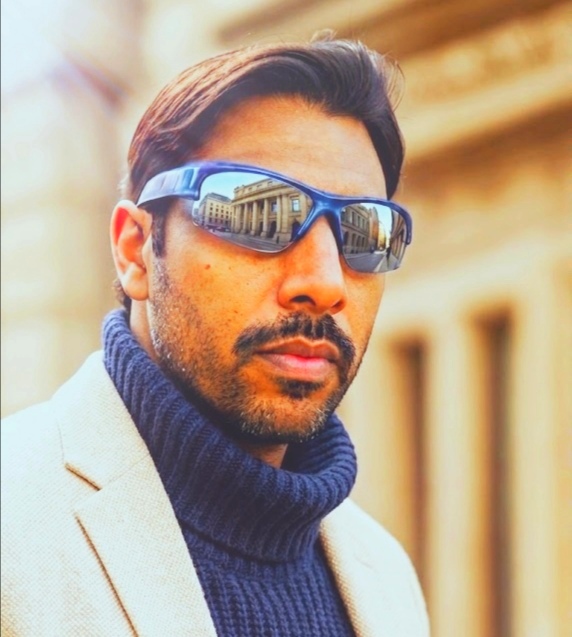 صورة المؤلف أحمد علي نصار